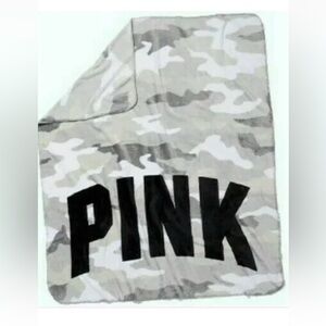 NEW Victoria's Secret Pink Camo Throw Blanket grey and black